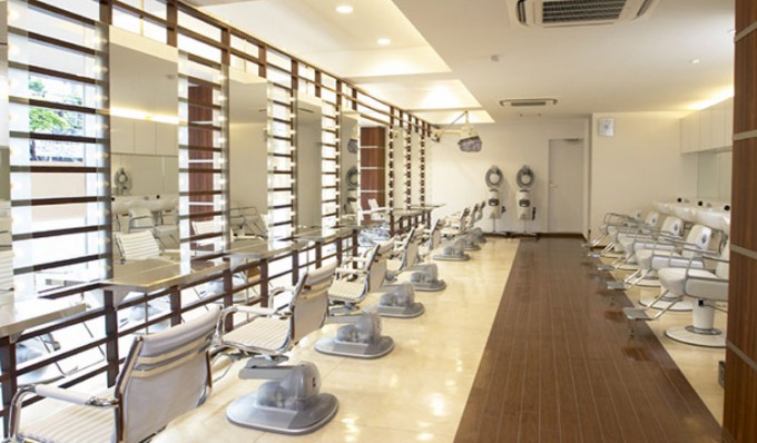 la coiffure de excel 白楽店